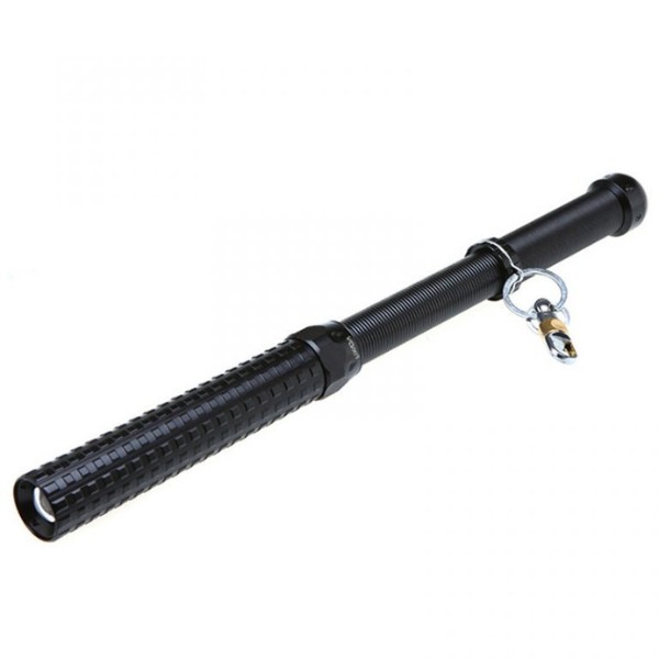 Đèn pin chiếu xa siêu sáng, kết hợp gậy tự vệ, chống nước chống sốc D104