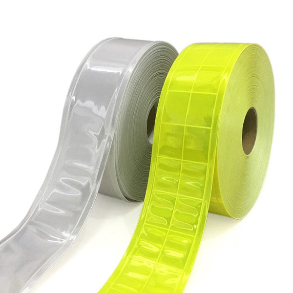 Dây phản quang nhựa kiểu ô vuông 5cm x 50m PQ14